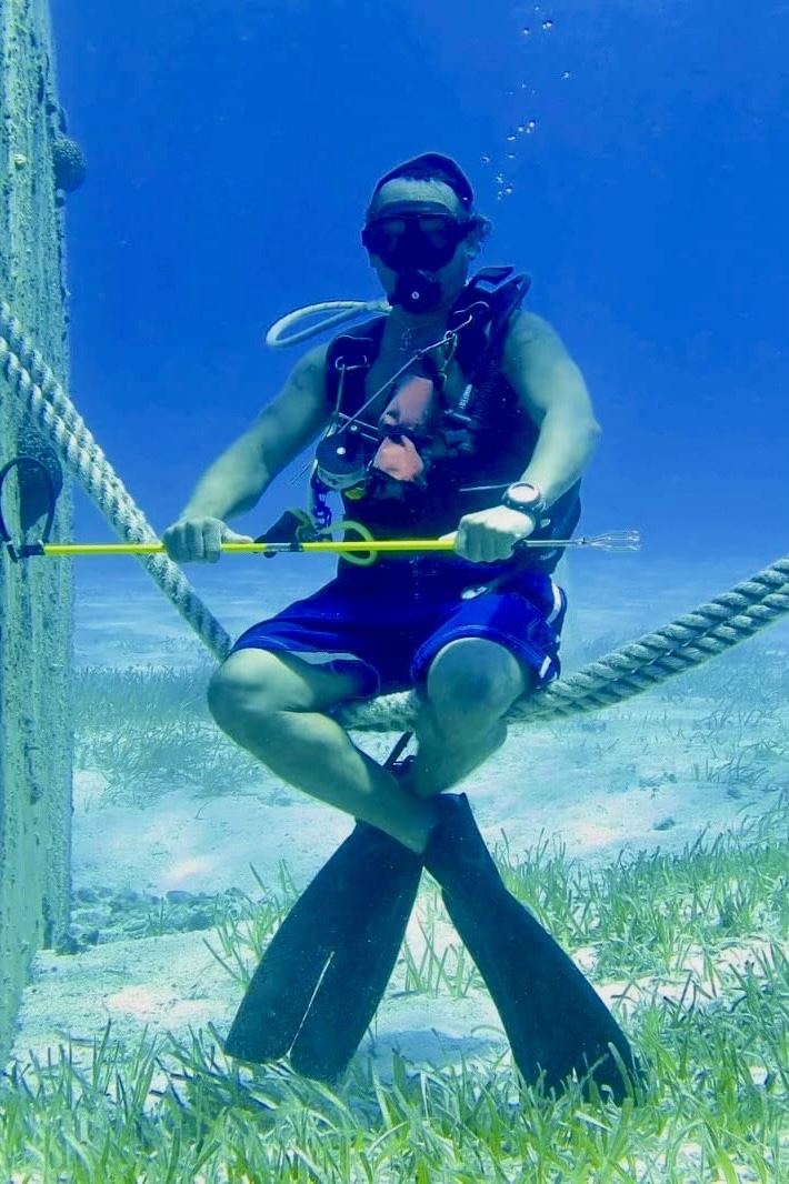 Scuba Luis Dive Master in Cozumel, Mexico